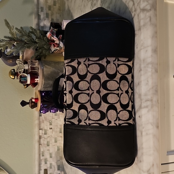 COACH SIGNATURE HADLEY DUFFLE BAG IN BLACK AND GREY - Picture 11 of 16